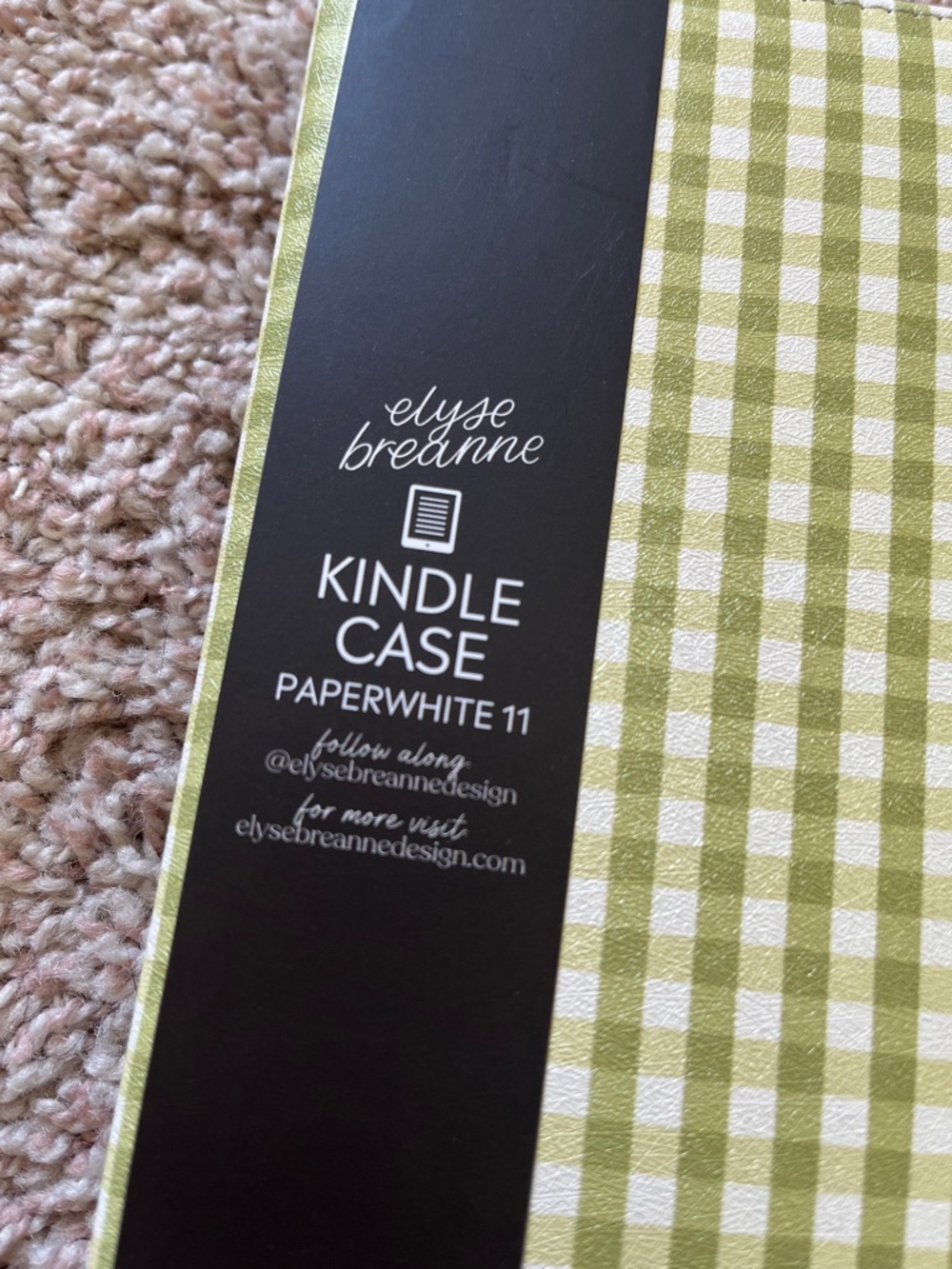 Elyse Breanne Kindle Case in Green Gingham - Picture 2 of 6